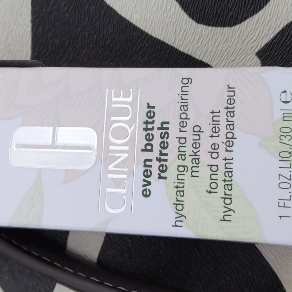 Clinique Makeup Repairing&Hydrating Makeup